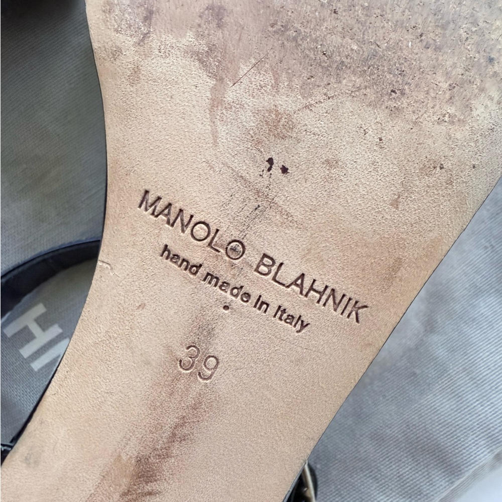 Manolo Blahnik Affian Sandal in Black Patent Leather 39 / 8 - Picture 16 of 16